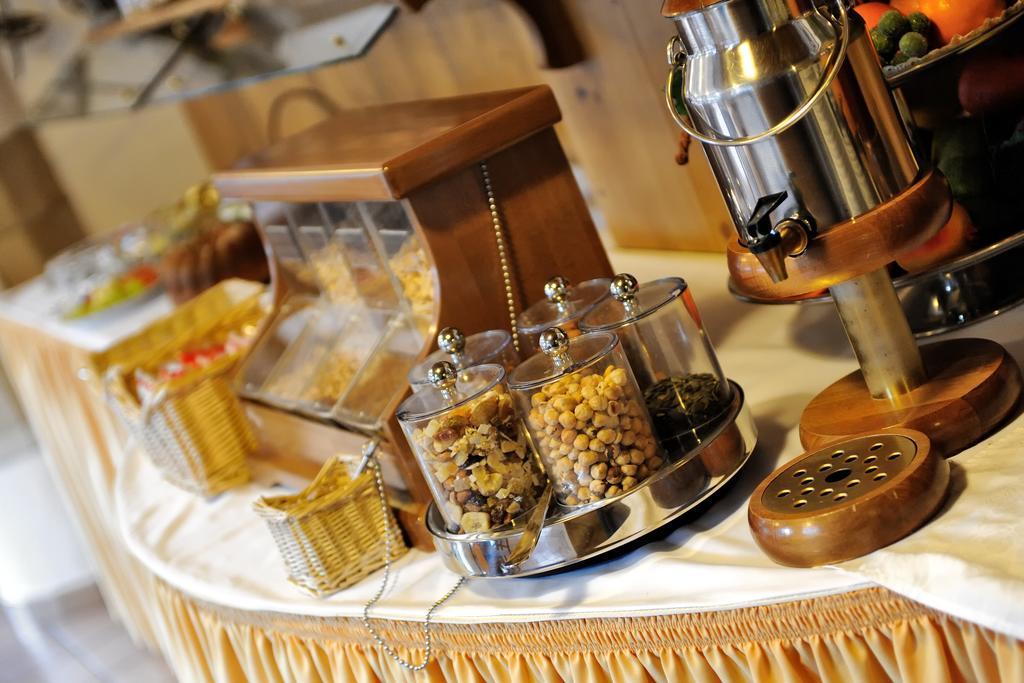 Hotel Montana 3*